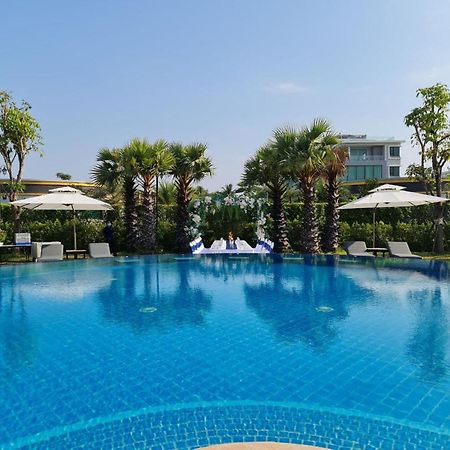 Castle Bayview Resort & Spa Kâmpôt Zewnętrze zdjęcie