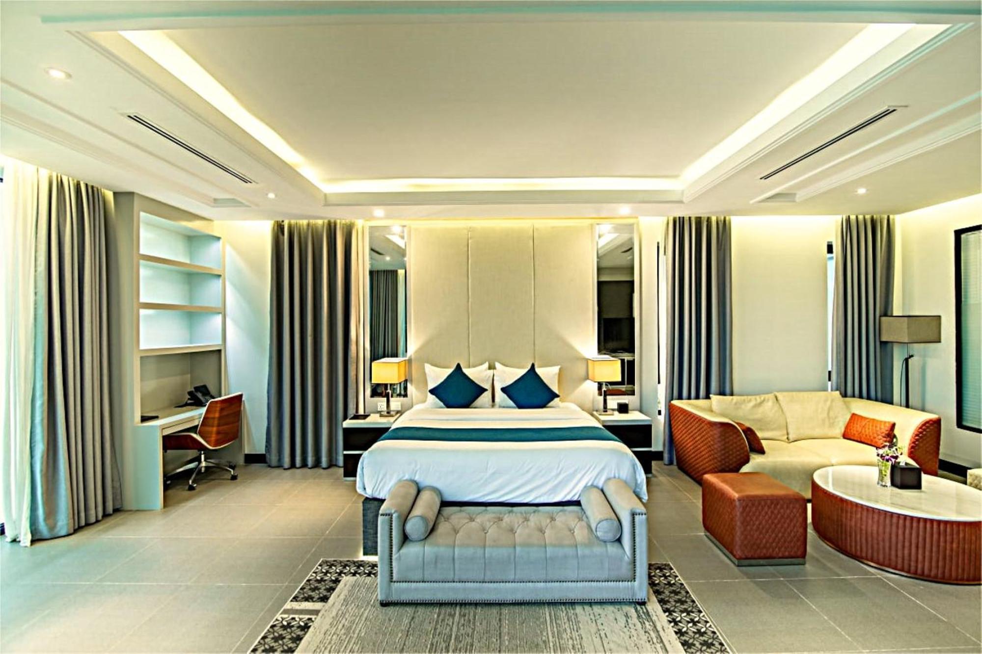 Castle Bayview Resort & Spa Kâmpôt Zewnętrze zdjęcie