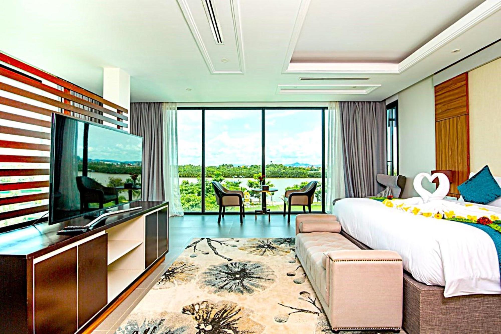 Castle Bayview Resort & Spa Kâmpôt Zewnętrze zdjęcie