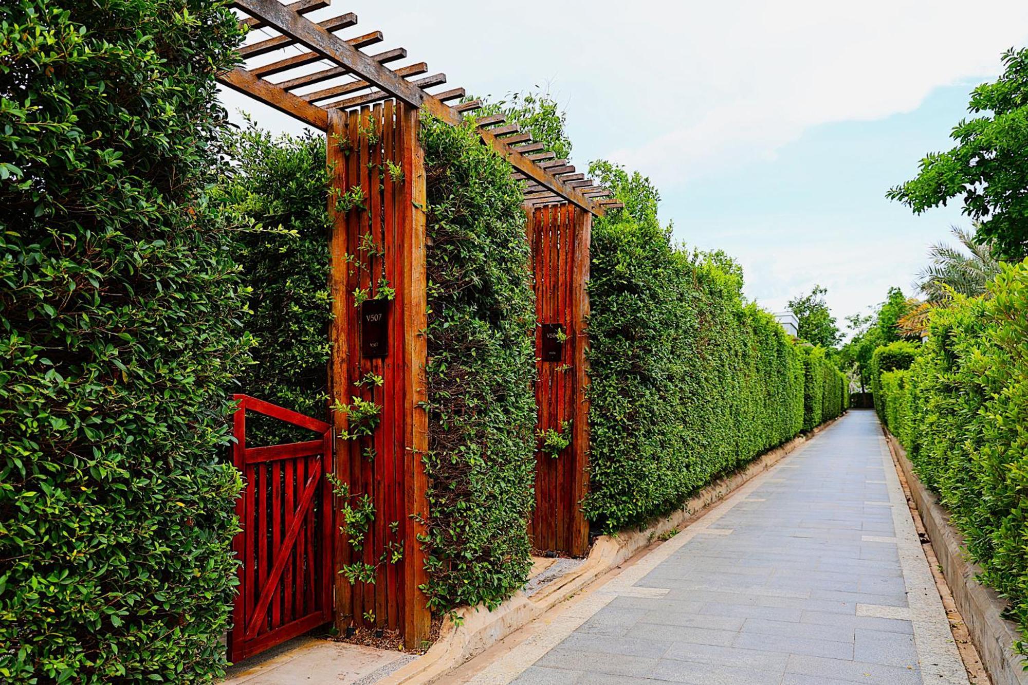 Castle Bayview Resort & Spa Kâmpôt Zewnętrze zdjęcie